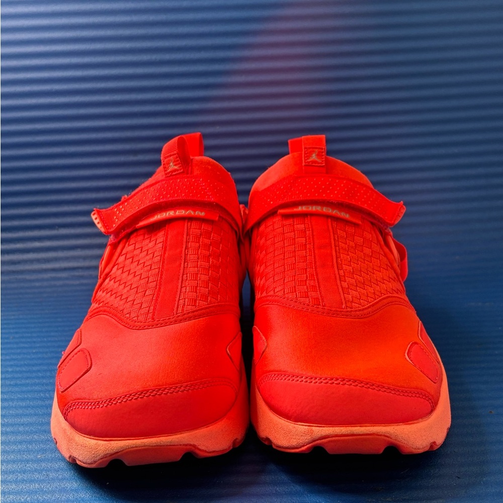 Size 12- Men’s Nike Air Jordan Trunner Peach Mango Trainer Promo Sample RARE - Picture 3 of 9